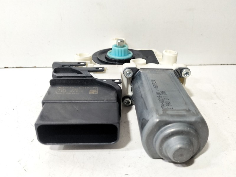 Recambio de motor elevalunas trasero derecho para seat leon (1p1) 1.4 tsi referencia OEM IAM 3C0959704E  