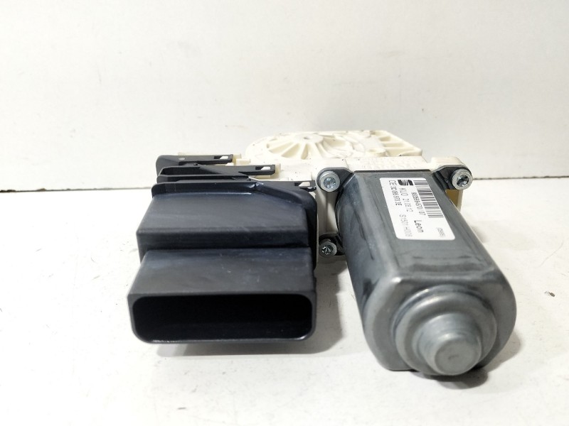 Recambio de motor elevalunas trasero izquierdo para seat leon (1p1) 1.4 tsi referencia OEM IAM 3C0959703E  