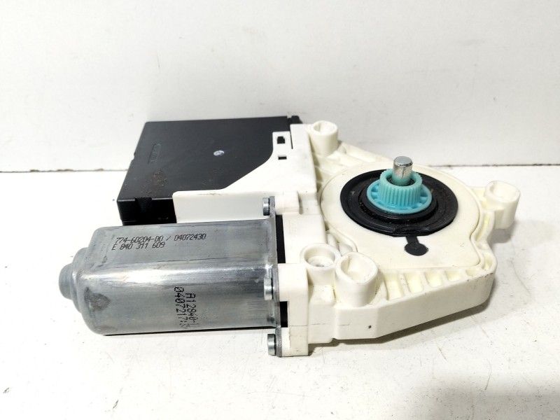 Recambio de motor elevalunas delantero izquierdo para seat leon (1p1) 1.4 tsi referencia OEM IAM 1P0837401AC  
