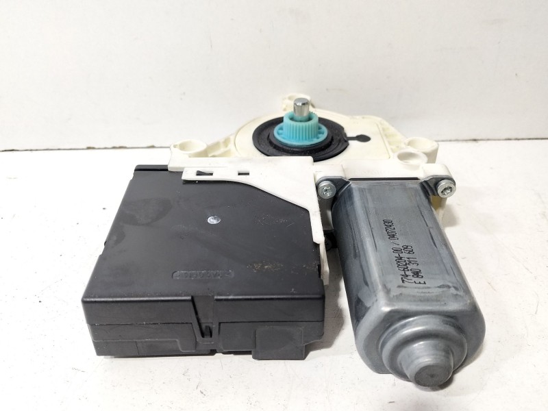 Recambio de motor elevalunas delantero izquierdo para seat leon (1p1) 1.4 tsi referencia OEM IAM 1P0837401AC  