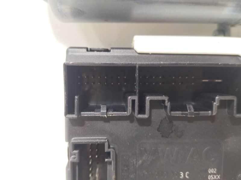 Recambio de motor elevalunas delantero izquierdo para seat leon (1p1) 1.4 tsi referencia OEM IAM 1P0837401AC  