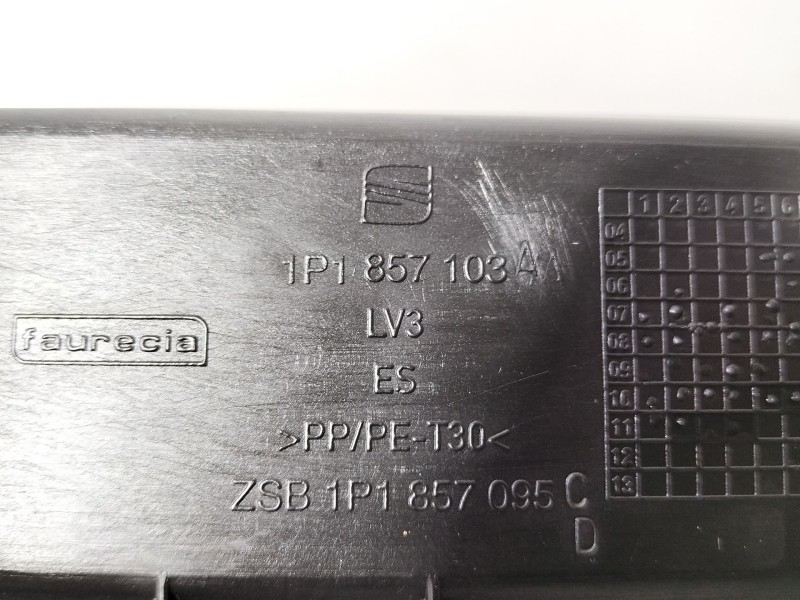 Recambio de guantera para seat leon (1p1) 1.4 tsi referencia OEM IAM 1P1857103A  