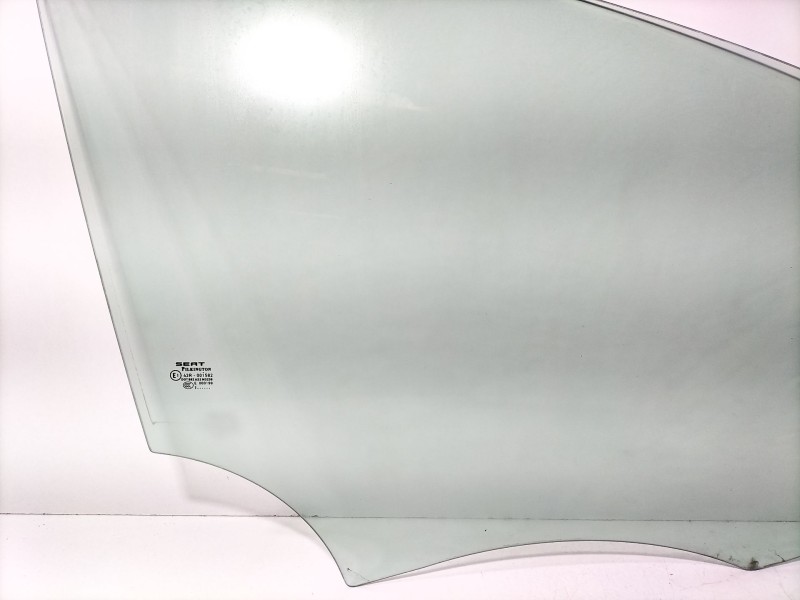 Recambio de luna delantera derecha para seat leon (1p1) 1.4 tsi referencia OEM IAM 1P0845202B  