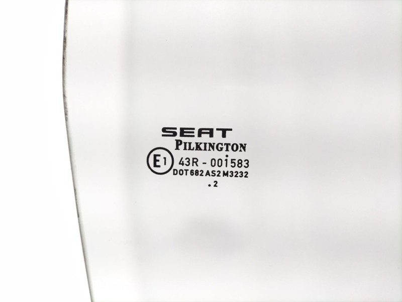 Recambio de luna trasera derecha para seat leon (1p1) 1.4 tsi referencia OEM IAM 1P0845206D  