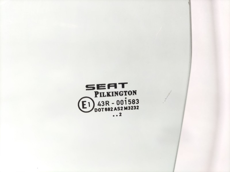 Recambio de luna trasera izquierda para seat leon (1p1) 1.4 tsi referencia OEM IAM 1P0845205D  