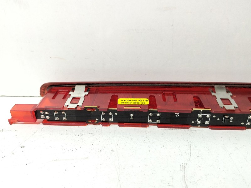 Recambio de luz central de freno para seat leon (1p1) 1.4 tsi referencia OEM IAM 6J0945097  