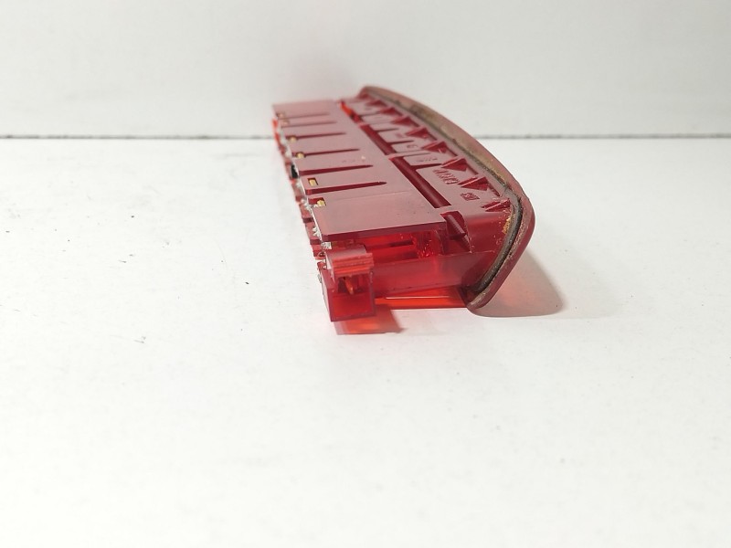 Recambio de luz central de freno para seat leon (1p1) 1.4 tsi referencia OEM IAM 6J0945097  