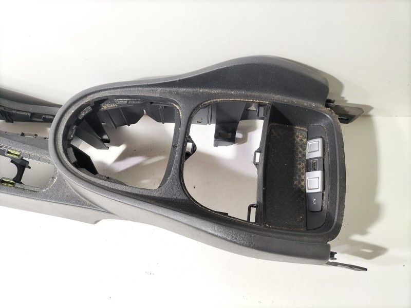Recambio de consola central para seat leon (1p1) 1.4 tsi referencia OEM IAM 1P0863243  