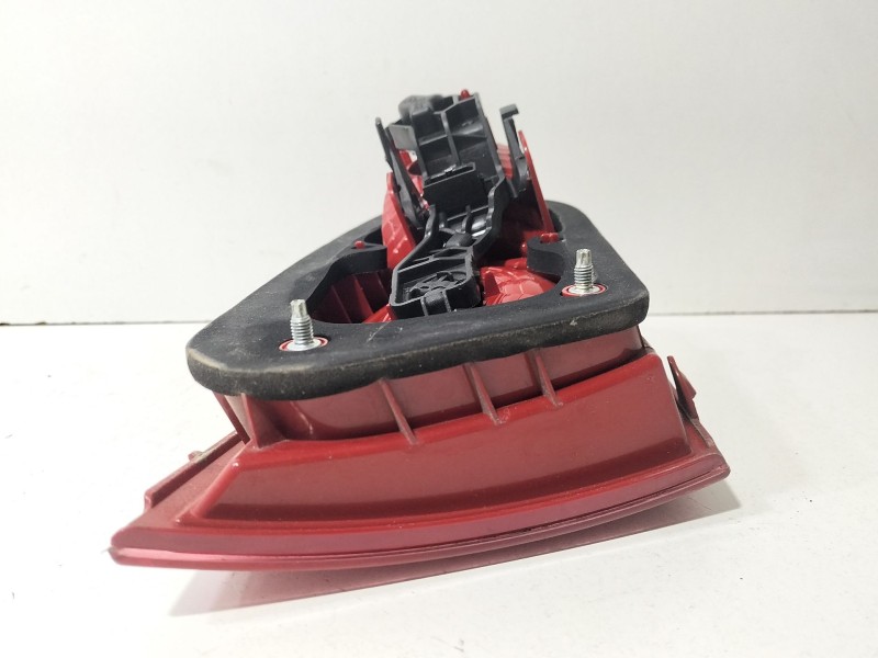 Recambio de piloto trasero derecho interior para seat leon (1p1) 1.4 tsi referencia OEM IAM 1P0945094M  