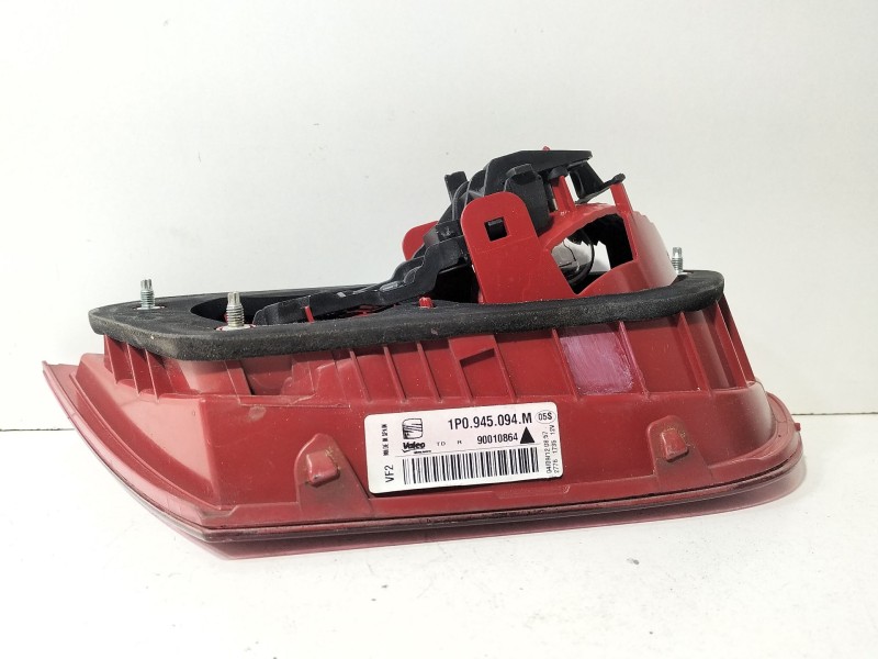 Recambio de piloto trasero derecho interior para seat leon (1p1) 1.4 tsi referencia OEM IAM 1P0945094M  