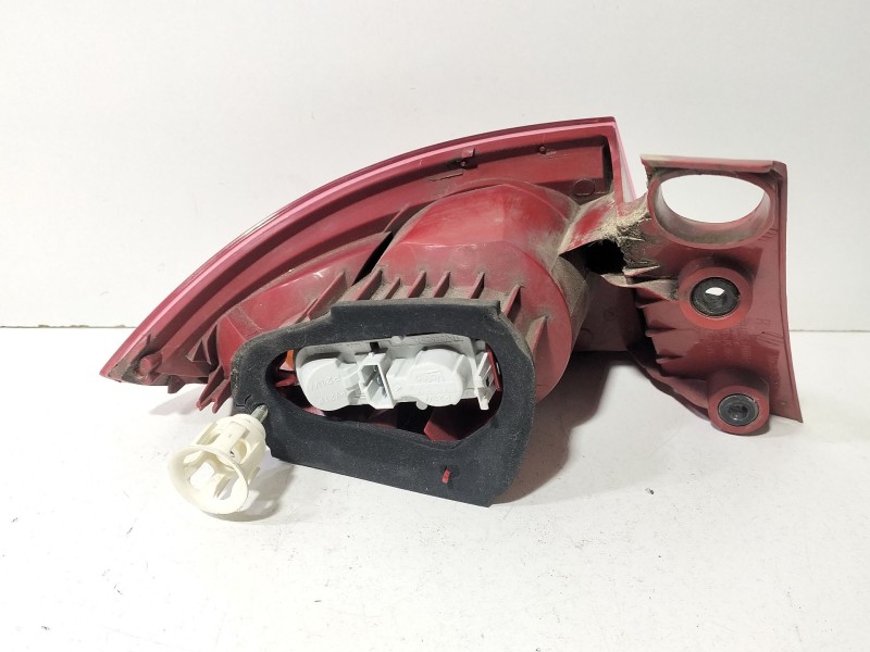 Recambio de piloto trasero derecho para seat leon (1p1) 1.4 tsi referencia OEM IAM 1P0945112G  