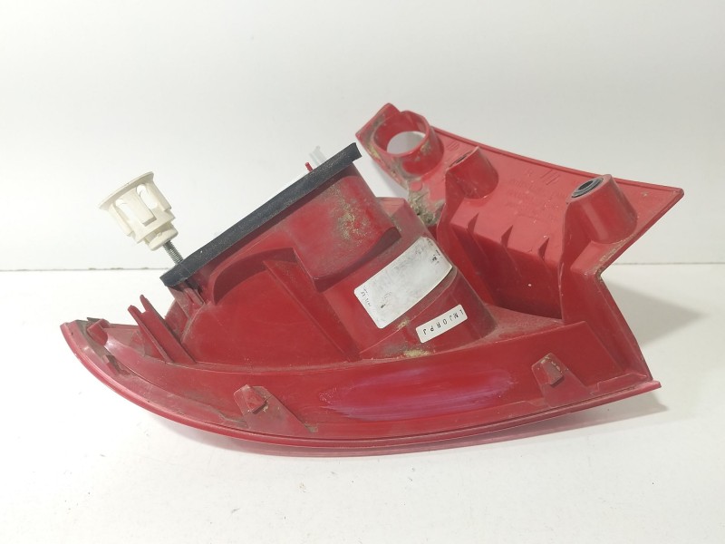 Recambio de piloto trasero derecho para seat leon (1p1) 1.4 tsi referencia OEM IAM 1P0945112G  