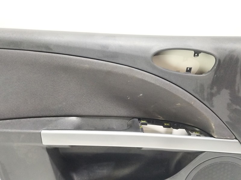 Recambio de guarnecido puerta delantera izquierda para seat leon (1p1) 1.4 tsi referencia OEM IAM 1P0867011  