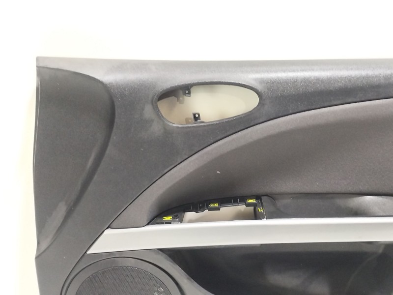 Recambio de guarnecido puerta delantera derecha para seat leon (1p1) 1.4 tsi referencia OEM IAM 1P0867012  