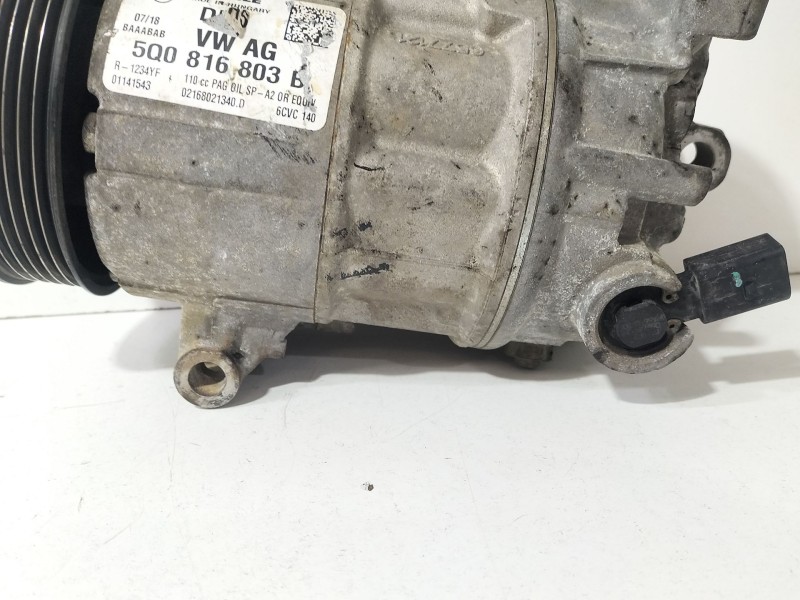 Recambio de compresor aire acondicionado para volkswagen golf vii (5g1, bq1, be1, be2) 1.6 tdi referencia OEM IAM 5Q0816803B  