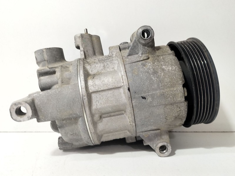 Recambio de compresor aire acondicionado para volkswagen golf vii (5g1, bq1, be1, be2) 1.6 tdi referencia OEM IAM 5Q0816803B  