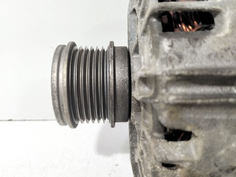 Recambio de alternador para volkswagen golf vii (5g1, bq1, be1, be2) 1.6 tdi referencia OEM IAM 04L903021D  
