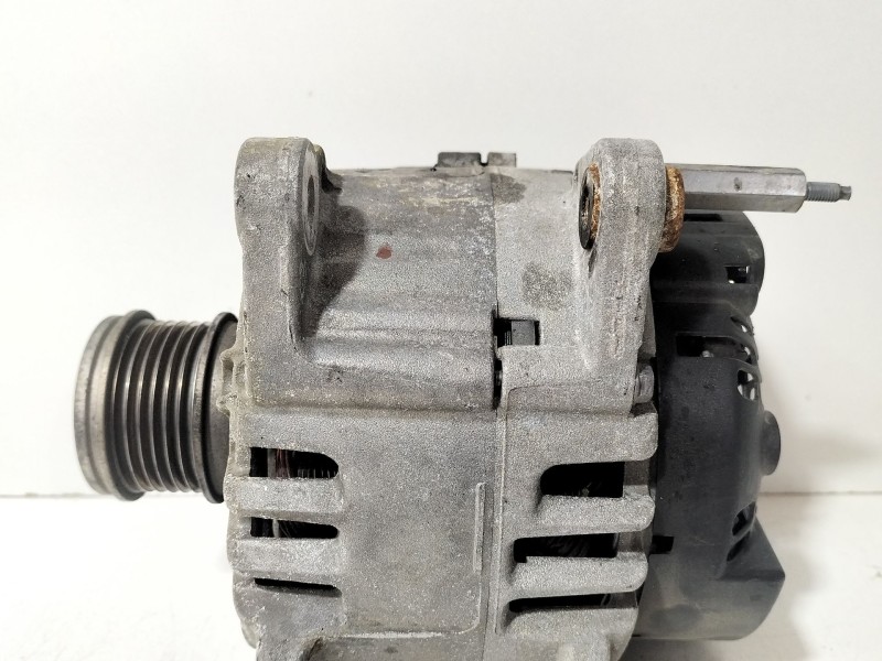 Recambio de alternador para volkswagen golf vii (5g1, bq1, be1, be2) 1.6 tdi referencia OEM IAM 04L903021D  