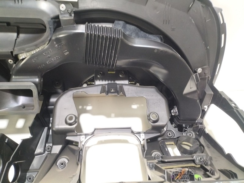Recambio de salpicadero para seat leon (1p1) 1.4 tsi referencia OEM IAM 1P1857003TLF  