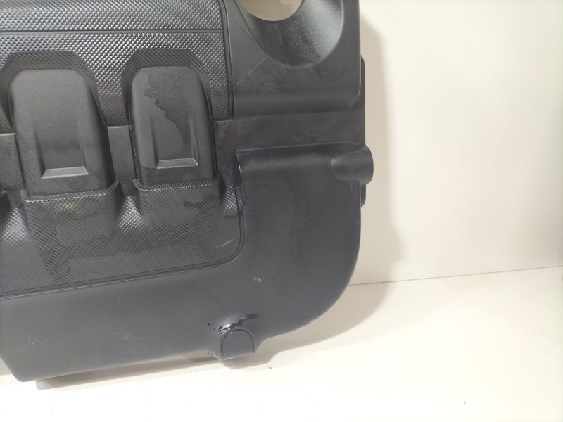Recambio de tapa motor para volkswagen golf vii (5g1, bq1, be1, be2) 1.6 tdi referencia OEM IAM 04L103925T  
