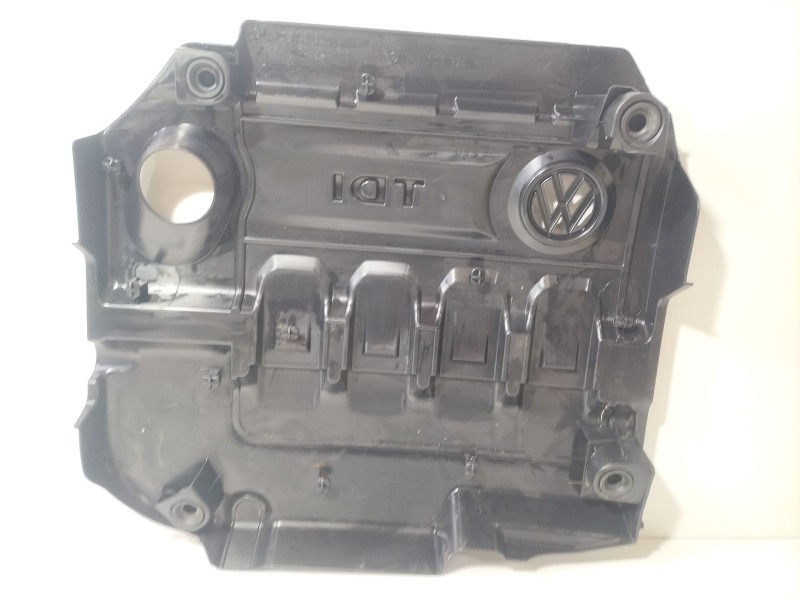 Recambio de tapa motor para volkswagen golf vii (5g1, bq1, be1, be2) 1.6 tdi referencia OEM IAM 04L103925T  