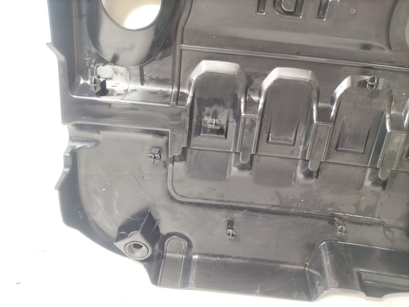 Recambio de tapa motor para volkswagen golf vii (5g1, bq1, be1, be2) 1.6 tdi referencia OEM IAM 04L103925T  