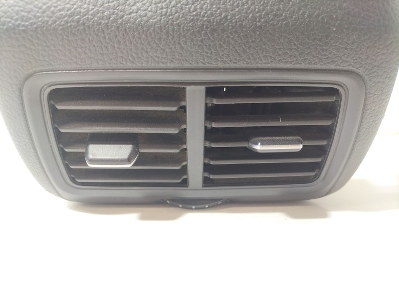 Recambio de aireador trasero para volkswagen golf vii (5g1, bq1, be1, be2) 1.6 tdi referencia OEM IAM 5G0819203  