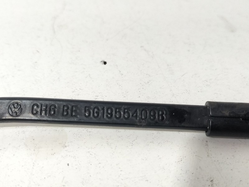 Recambio de brazo limpia delantero izquierdo para volkswagen golf vii (5g1, bq1, be1, be2) 1.6 tdi referencia OEM IAM 5G1955409B
