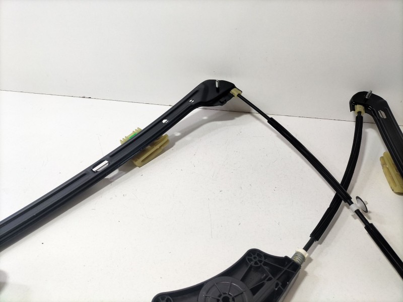 Recambio de elevalunas delantero derecho para volkswagen golf vii (5g1, bq1, be1, be2) 1.6 tdi referencia OEM IAM 5G4837462H  