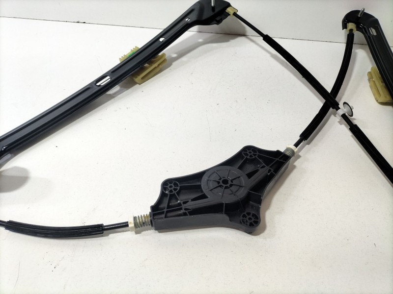 Recambio de elevalunas delantero derecho para volkswagen golf vii (5g1, bq1, be1, be2) 1.6 tdi referencia OEM IAM 5G4837462H  