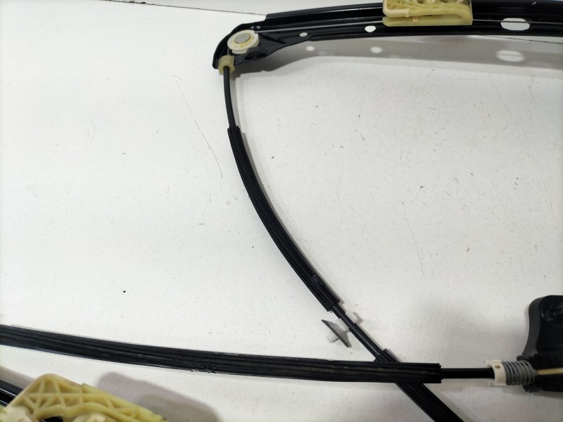 Recambio de elevalunas delantero derecho para volkswagen golf vii (5g1, bq1, be1, be2) 1.6 tdi referencia OEM IAM 5G4837462H  