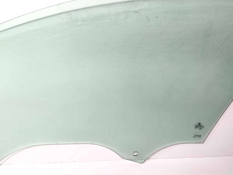 Recambio de luna delantera derecha para volkswagen golf vii (5g1, bq1, be1, be2) 1.6 tdi referencia OEM IAM 5G4845202B  