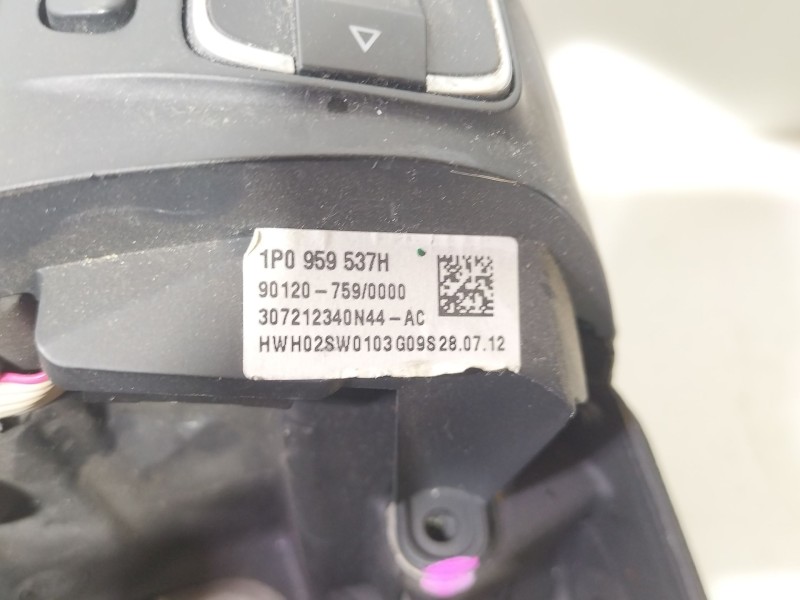 Recambio de volante multifuncion para seat leon (1p1) 1.4 tsi referencia OEM IAM 7N5419091B  