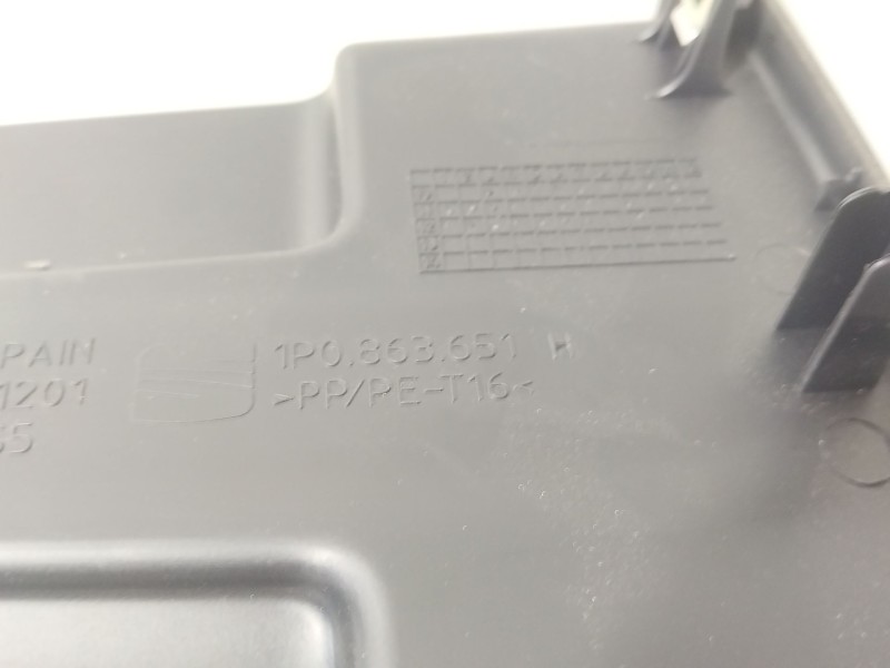 Recambio de moldura para seat leon (1p1) 1.4 tsi referencia OEM IAM 1P0863651H  