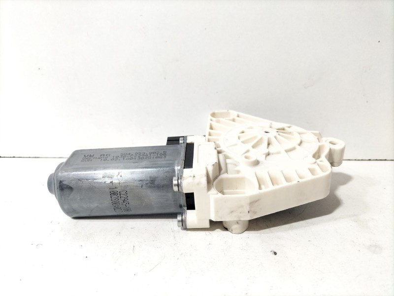 Recambio de motor elevalunas delantero derecho para volkswagen golf vii (5g1, bq1, be1, be2) 1.6 tdi referencia OEM IAM 5Q495980