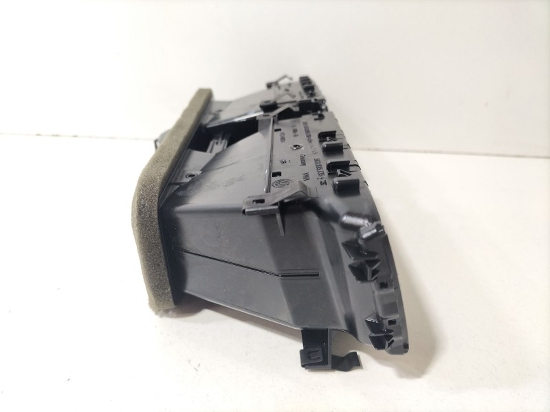 Recambio de aireador de salpicadero para volkswagen golf vii (5g1, bq1, be1, be2) 1.6 tdi referencia OEM IAM 5G1815736  