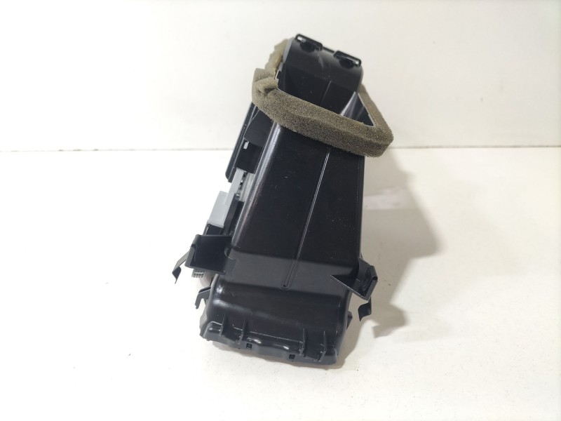 Recambio de aireador de salpicadero para volkswagen golf vii (5g1, bq1, be1, be2) 1.6 tdi referencia OEM IAM 5G1815736  