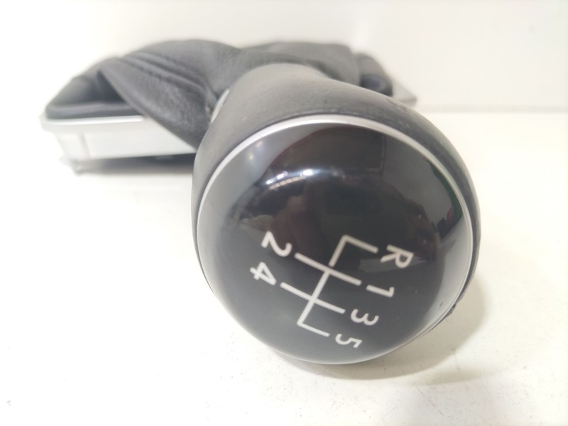 Recambio de pomo palanca cambio para volkswagen golf vii (5g1, bq1, be1, be2) 1.6 tdi referencia OEM IAM 5G1711113  