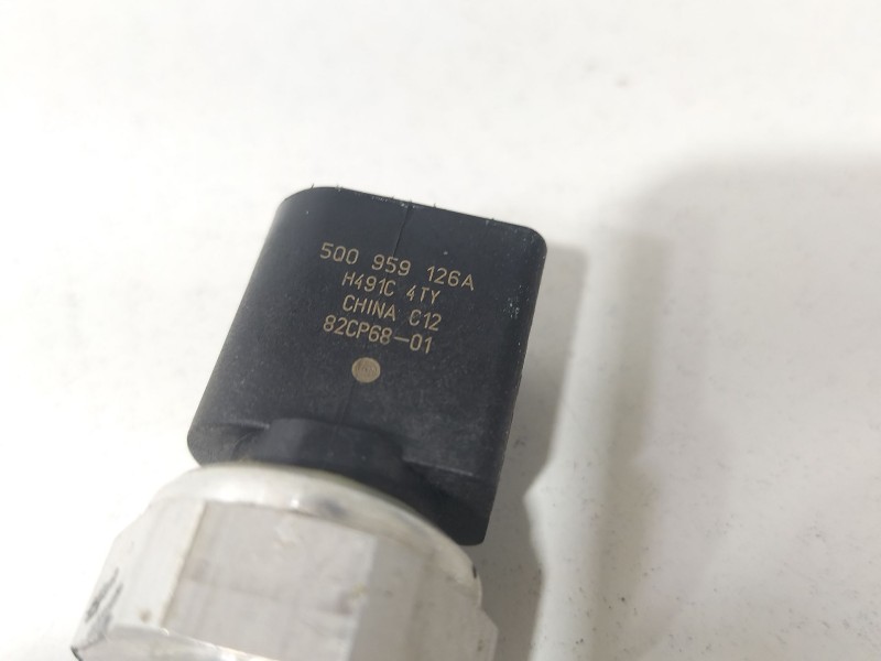 Recambio de tubos aire acondicionado para volkswagen golf vii (5g1, bq1, be1, be2) 1.6 tdi referencia OEM IAM 5Q0816741B  