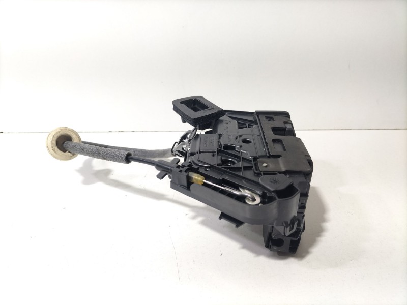 Recambio de cerradura puerta delantera derecha para volkswagen golf vii (5g1, bq1, be1, be2) 1.6 tdi referencia OEM IAM 5TB83701