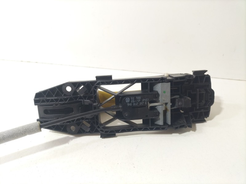 Recambio de maneta exterior delantera derecha para volkswagen golf vii (5g1, bq1, be1, be2) 1.6 tdi referencia OEM IAM 5N0839885