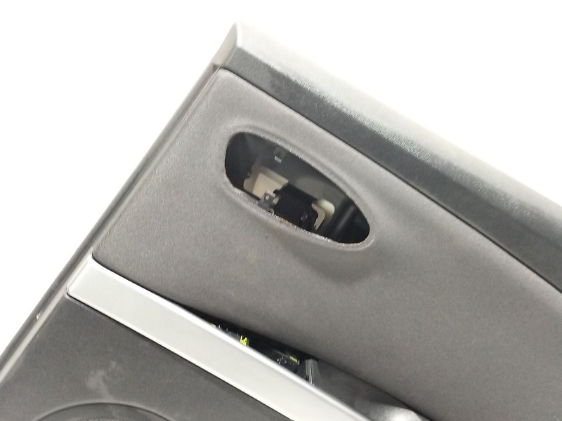 Recambio de guarnecido puerta trasera derecha para seat leon (1p1) 1.4 tsi referencia OEM IAM 1P0867212A  
