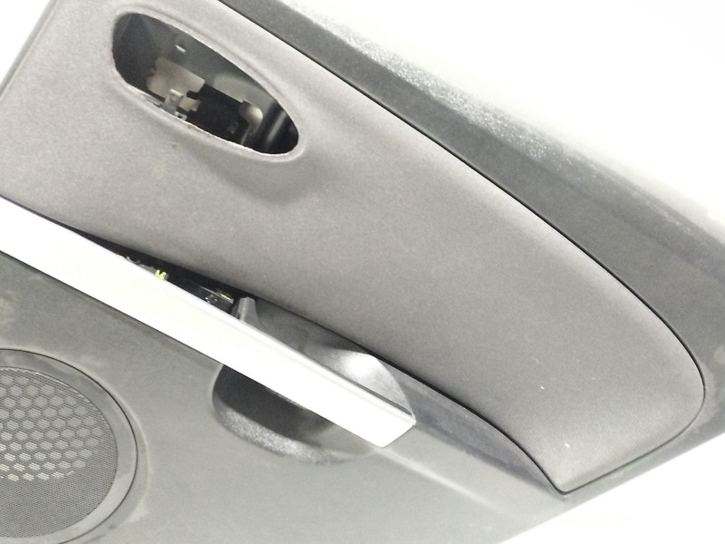 Recambio de guarnecido puerta trasera derecha para seat leon (1p1) 1.4 tsi referencia OEM IAM 1P0867212A  