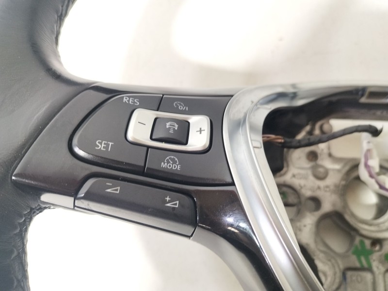 Recambio de volante multifuncion para volkswagen golf vii (5g1, bq1, be1, be2) 1.6 tdi referencia OEM IAM 622995100A  