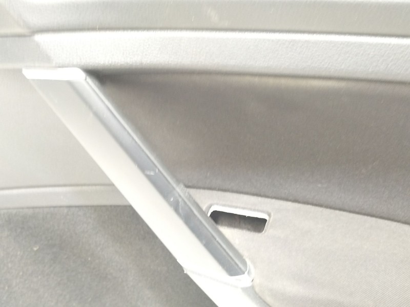 Recambio de guarnecido puerta delantera derecha para volkswagen golf vii (5g1, bq1, be1, be2) 1.6 tdi referencia OEM IAM 5G48681
