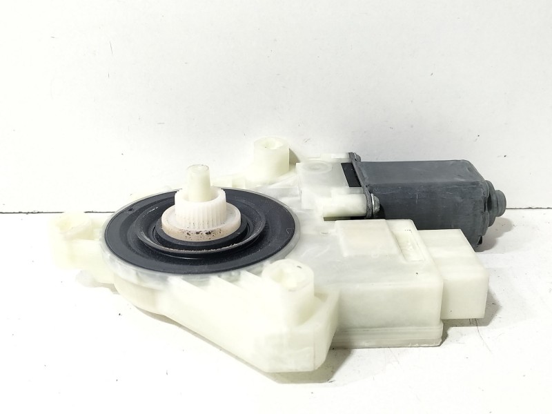 Recambio de motor elevalunas trasero izquierdo para volkswagen golf vii (5g1, bq1, be1, be2) 1.6 tdi referencia OEM IAM 5Q495981