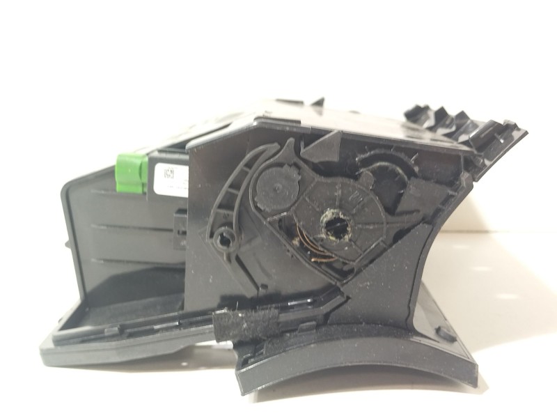 Recambio de cenicero para volkswagen golf vii (5g1, bq1, be1, be2) 1.6 tdi referencia OEM IAM 5G1863391  
