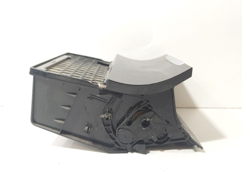 Recambio de cenicero para volkswagen golf vii (5g1, bq1, be1, be2) 1.6 tdi referencia OEM IAM 5G1863391  