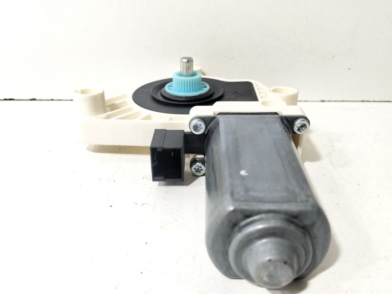 Recambio de motor elevalunas delantero izquierdo para volkswagen golf vii (5g1, bq1, be1, be2) 1.6 tdi referencia OEM IAM 5Q4959