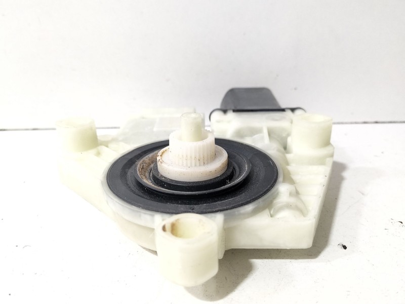 Recambio de motor elevalunas trasero derecho para volkswagen golf vii (5g1, bq1, be1, be2) 1.6 tdi referencia OEM IAM 5Q4959812D